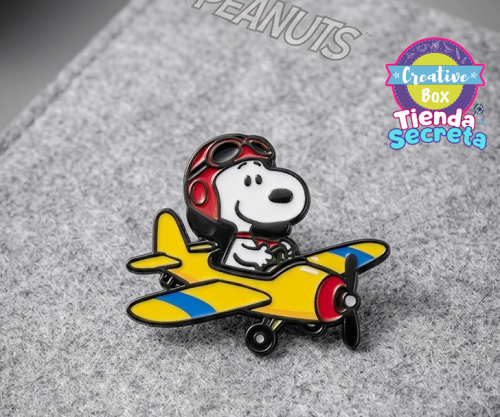 Pin Snoopy Avioneta - Tienda Secreta | Creative Box Colombia